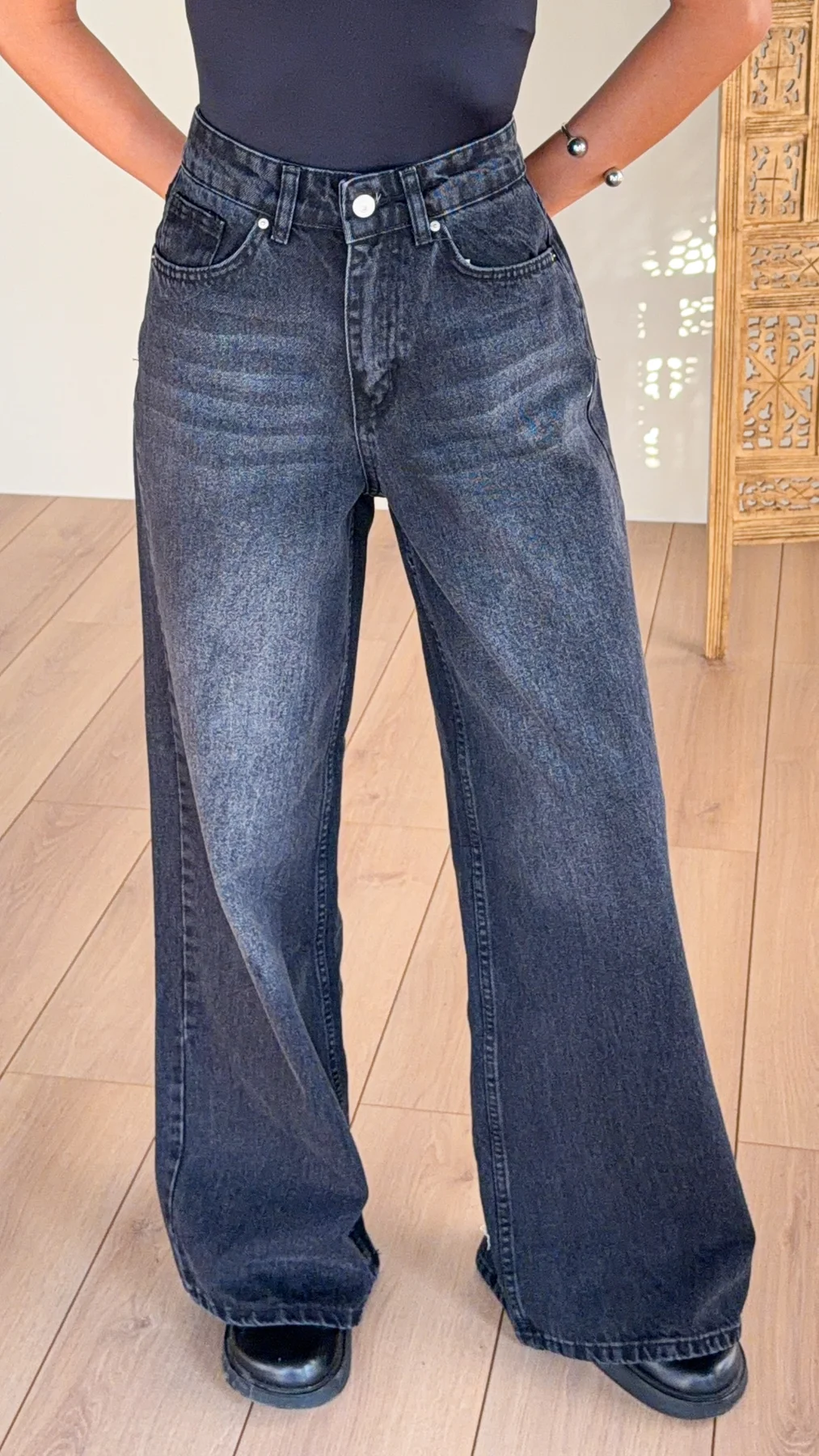 Yıkamalı Geniş Paça Kalıp Jean